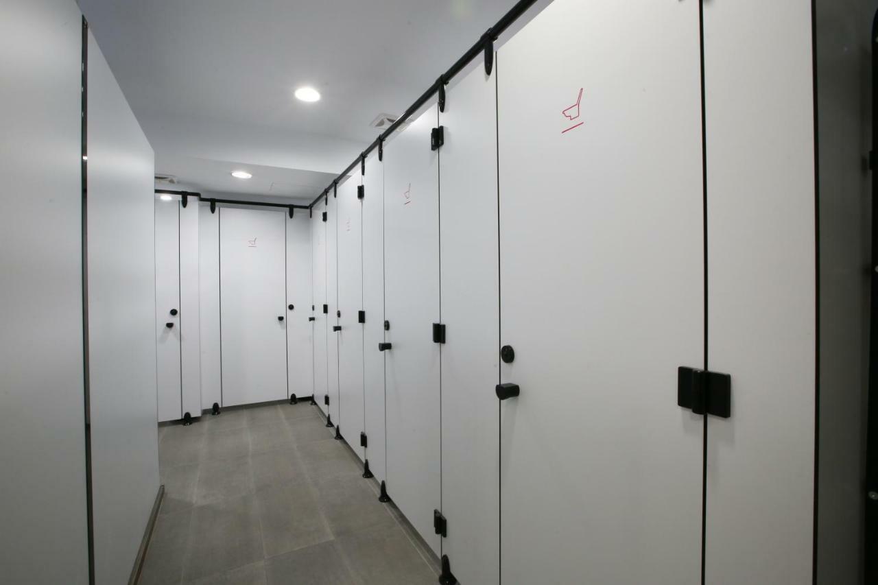 Loosha Hostel Тайчжун Екстер'єр фото