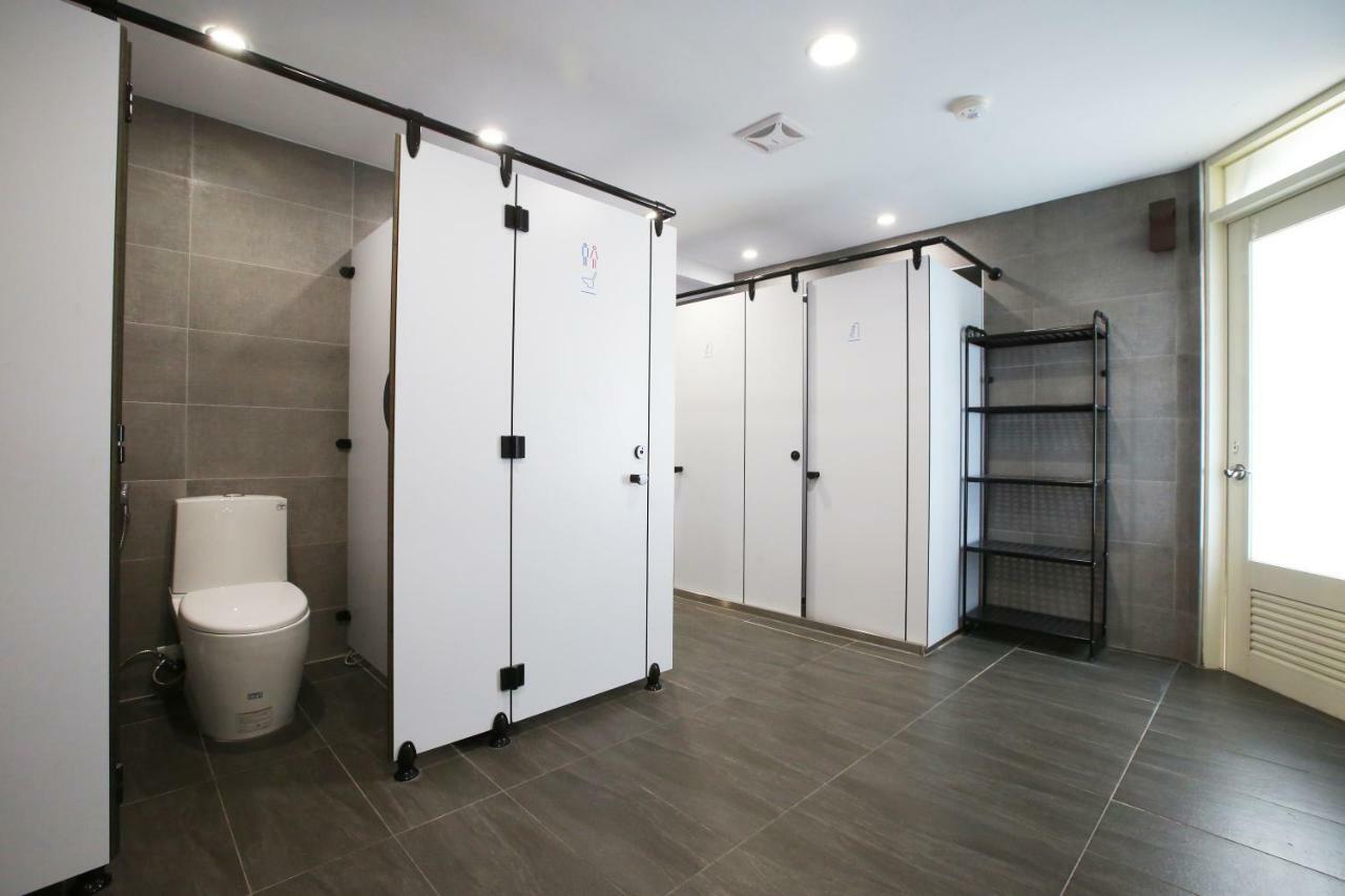 Loosha Hostel Тайчжун Екстер'єр фото